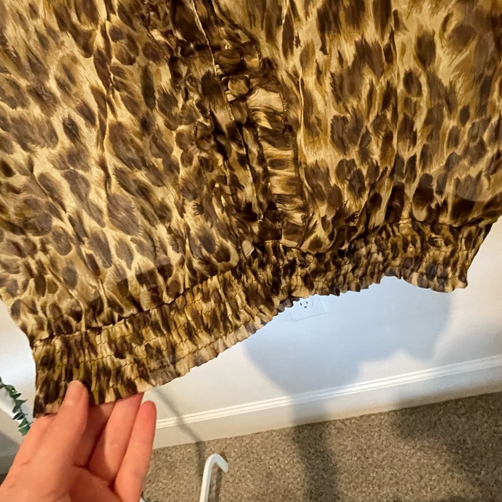 Passport Leopard Blouse Size L - Picture 3 of 6